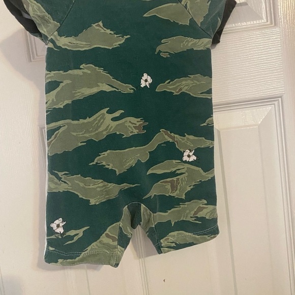 Jordan Baby Boy City of Flight Charlotte Romper - Picture 6 of 8